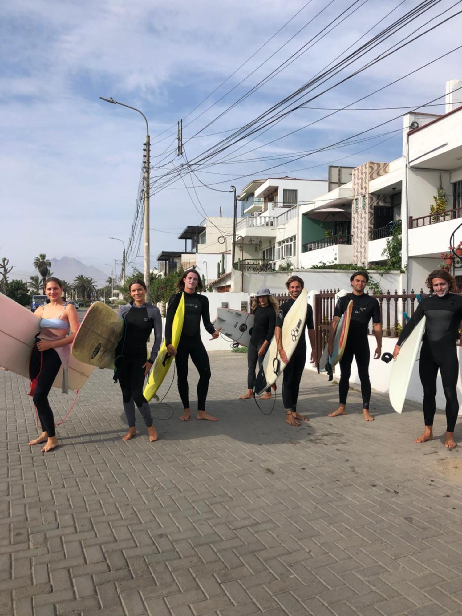 Pointbreak Surf Camp Hostel Huanchaco Exterior photo