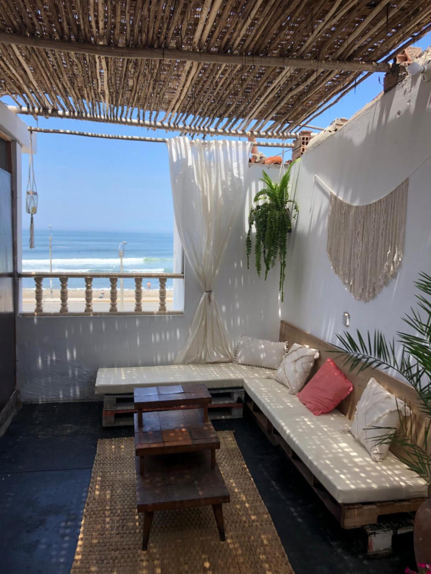 Pointbreak Surf Camp Hostel Huanchaco Exterior photo