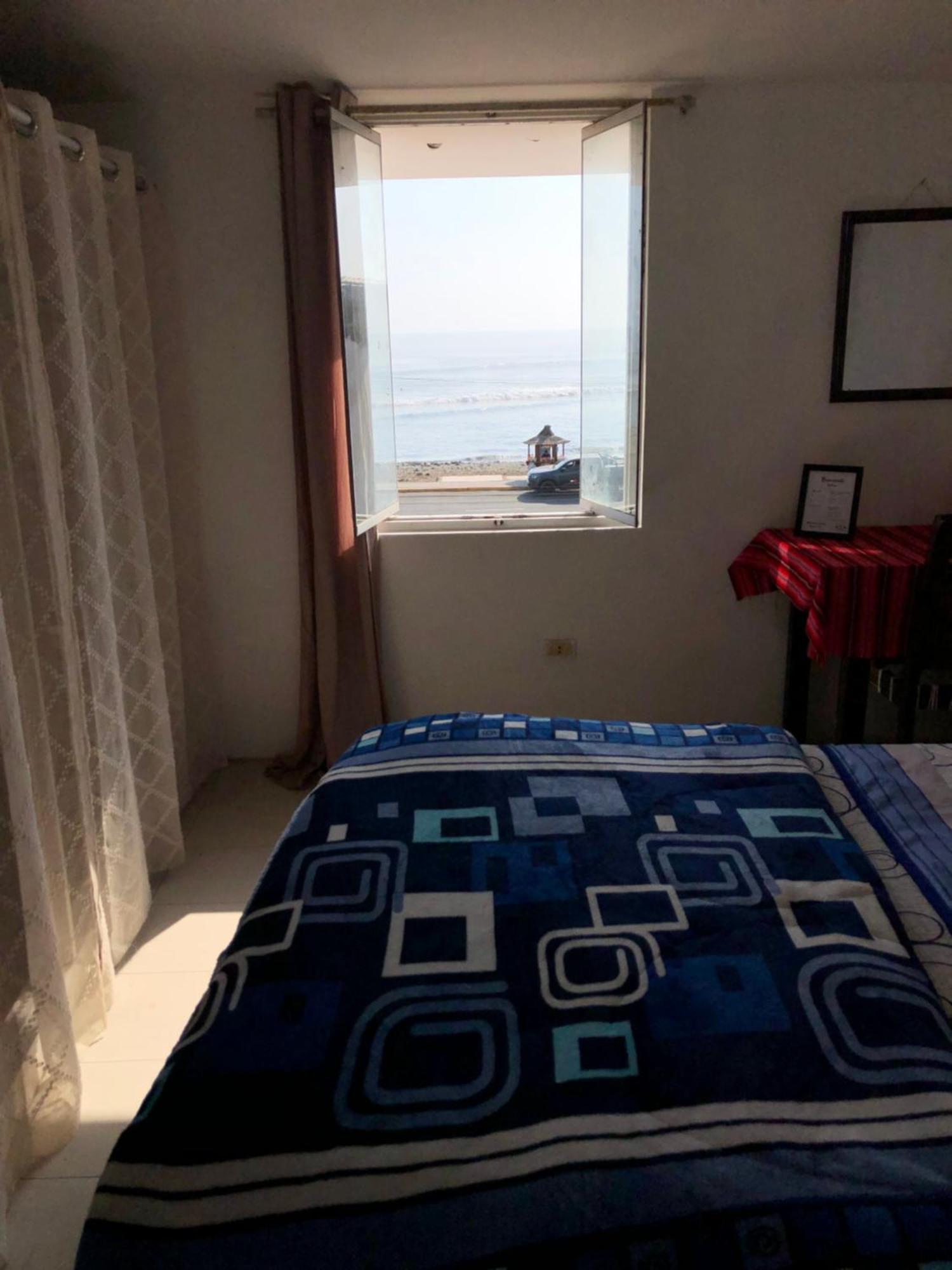 Pointbreak Surf Camp Hostel Huanchaco Room photo