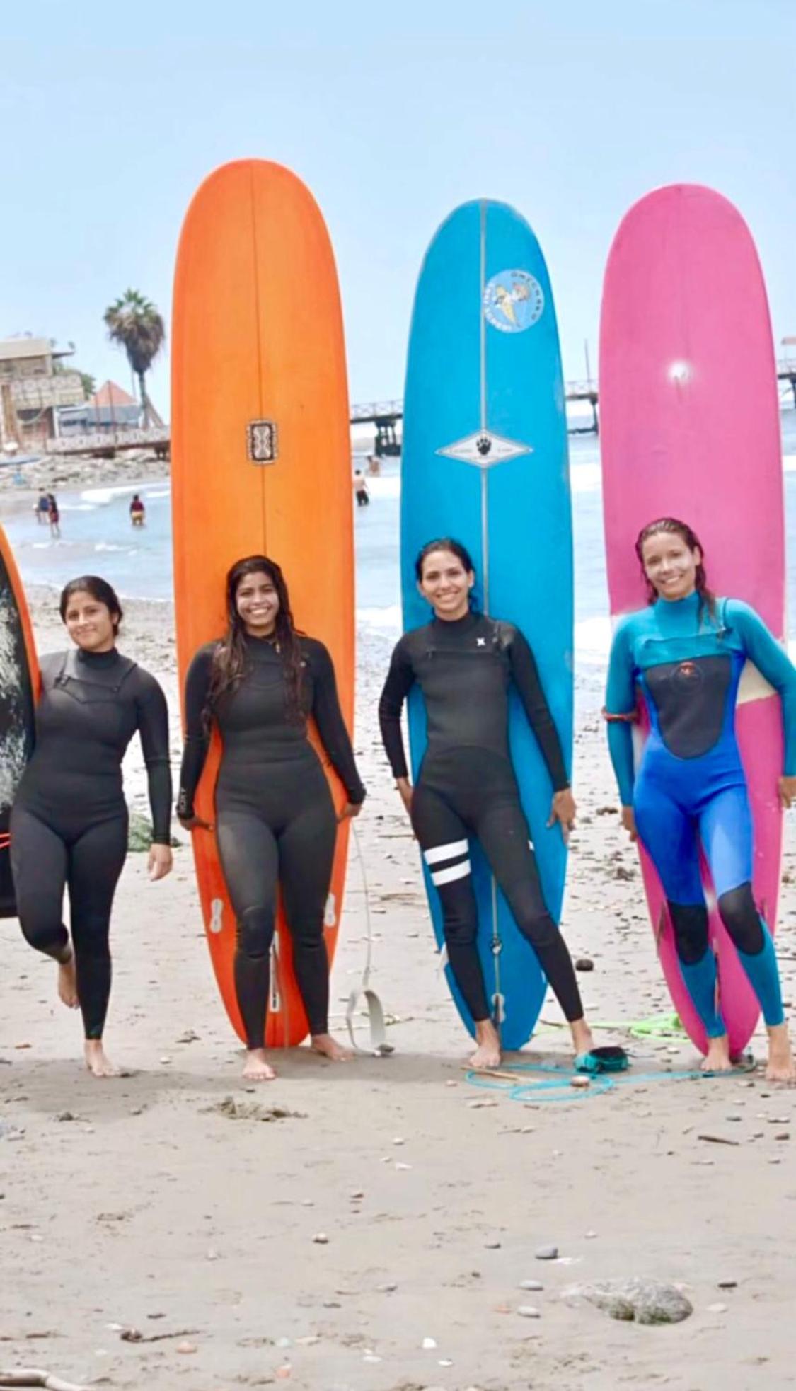 Pointbreak Surf Camp Hostel Huanchaco Exterior photo