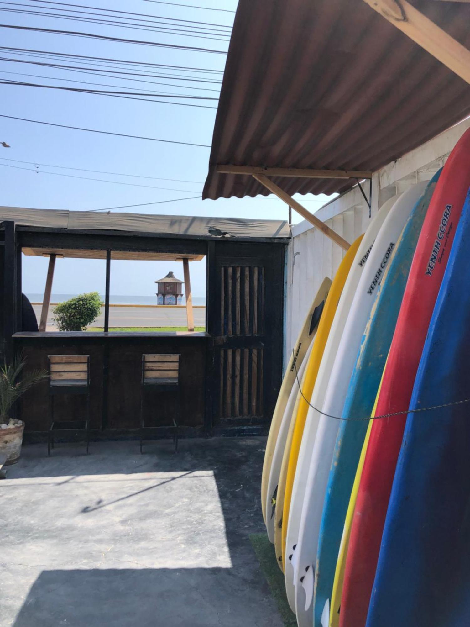Pointbreak Surf Camp Hostel Huanchaco Exterior photo