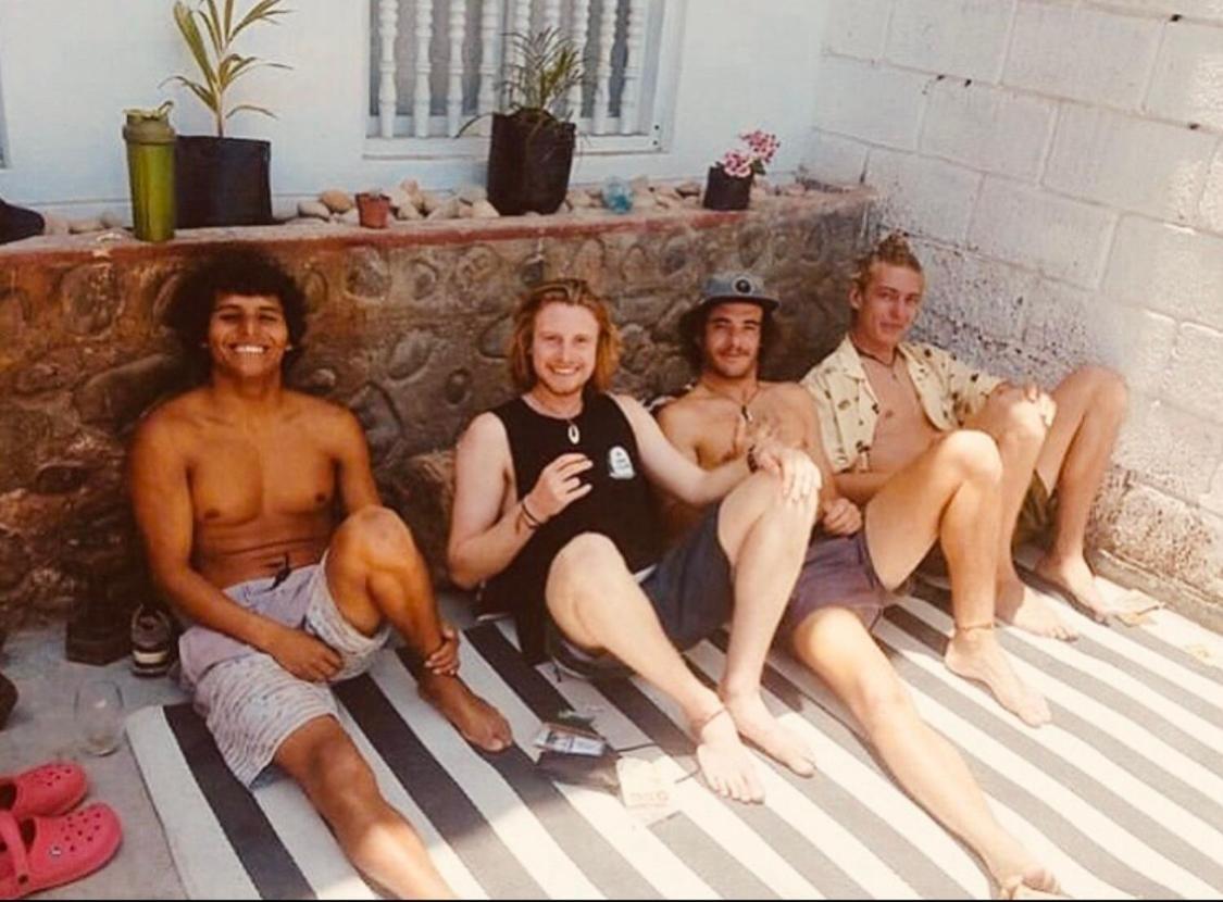 Pointbreak Surf Camp Hostel Huanchaco Exterior photo
